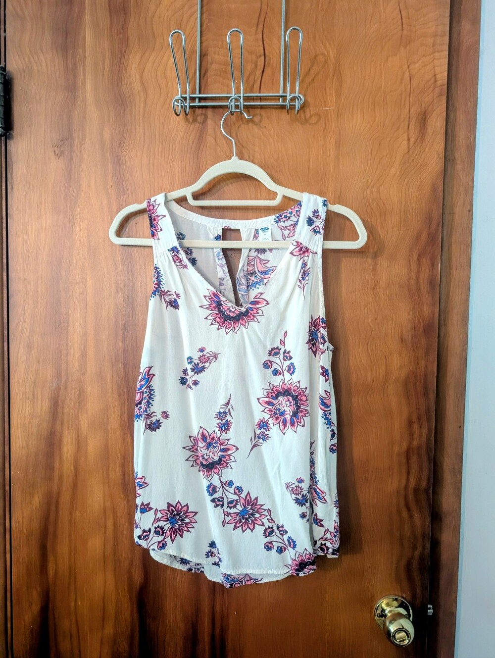 Old Navy Sleeveless Floral V-Neck Tank Top - White with Pink & Blue Print